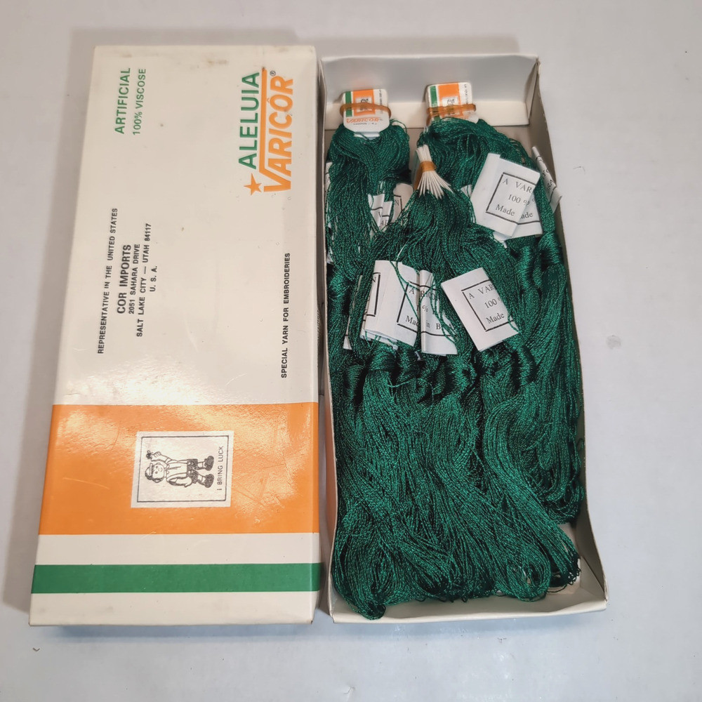 Lot of 30 Varicor Luinha Embroidery Thread Yarn Skeins #121 Green Made in Brazil